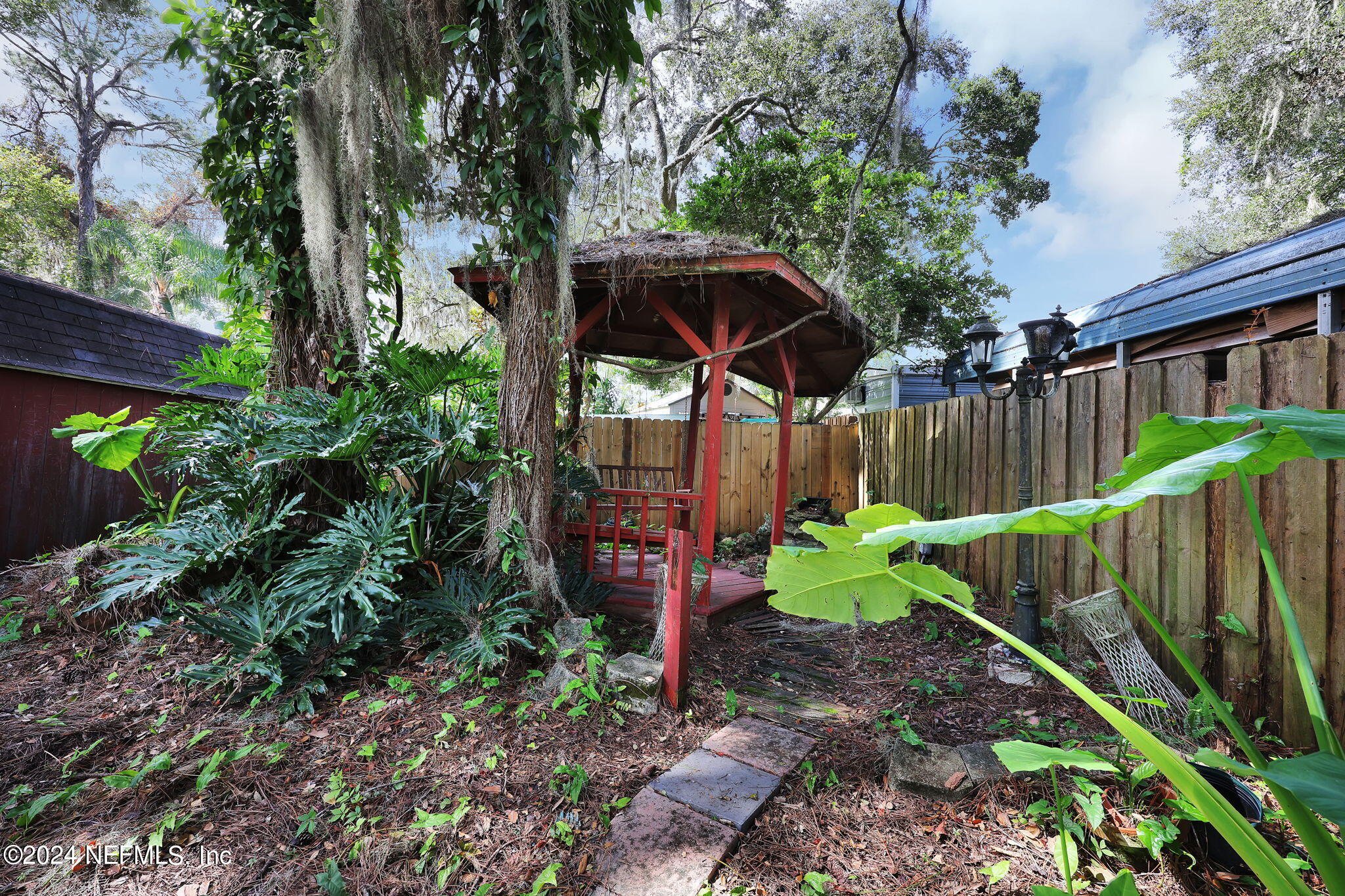 960 Grape Lane St. Johns, FL 32259 - Photo 36 of 46 a view of a backyard with plants