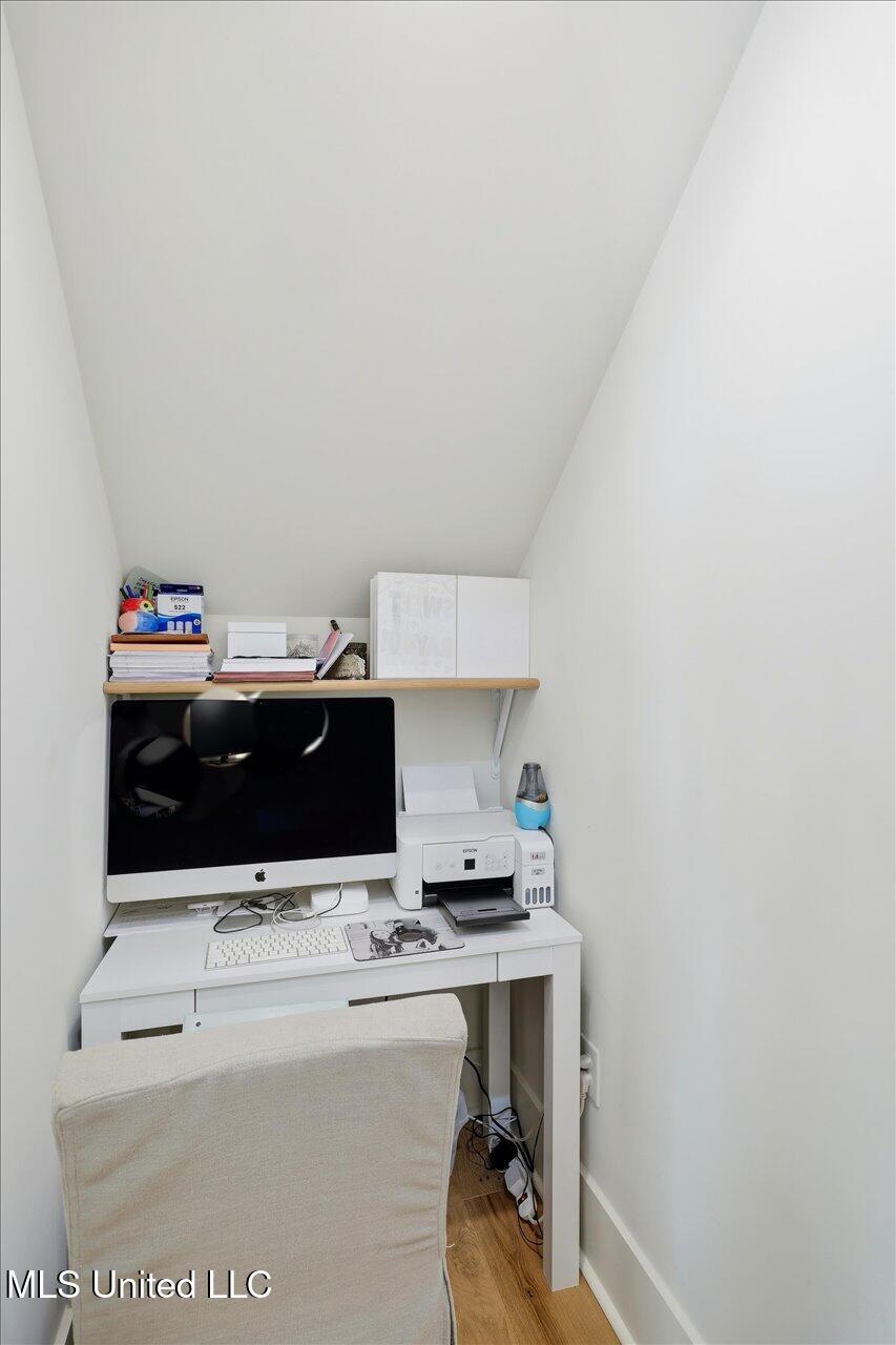 146 West Florida Boulevard Madison, MS 39110 - Photo 13 of 49 22-146 W Florida Blvd _ Home Tours MS