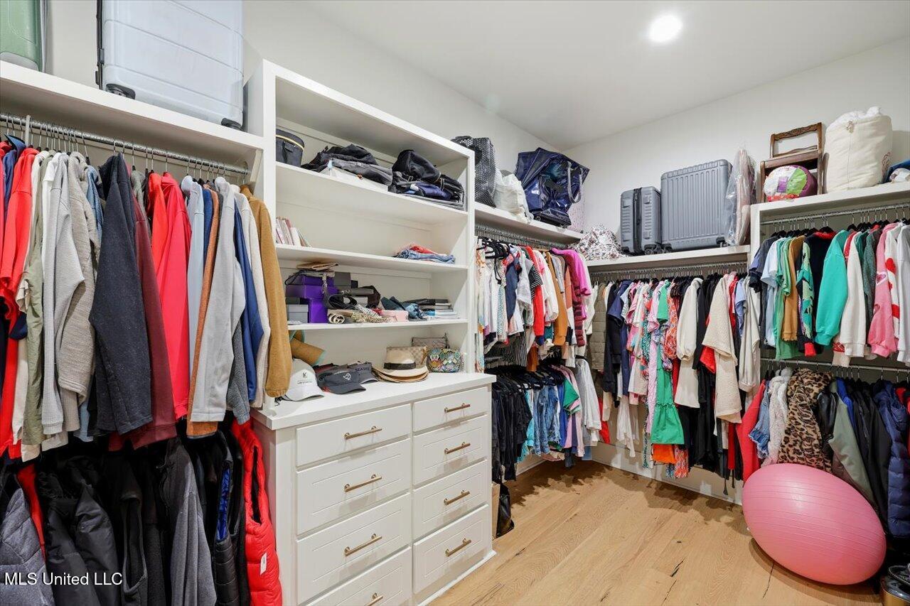 146 West Florida Boulevard Madison, MS 39110 - Photo 22 of 49 31-146 W Florida Blvd _ Home Tours MS