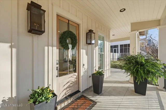 $895,000 | 146 West Florida Boulevard, Madison, MS 39110