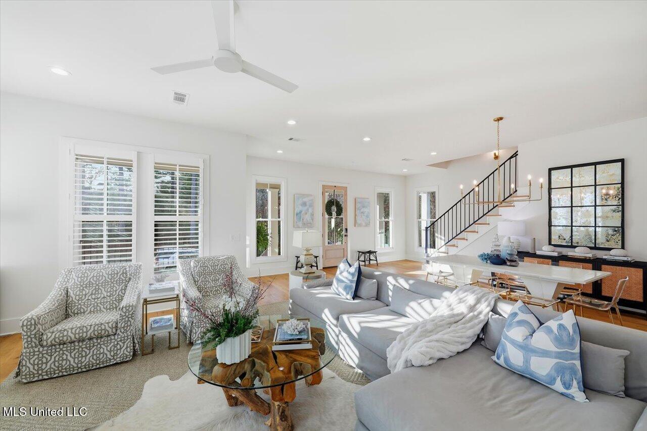 146 West Florida Boulevard Madison, MS 39110 - Photo 4 of 49 11-146 W Florida Blvd _ Home Tours MS