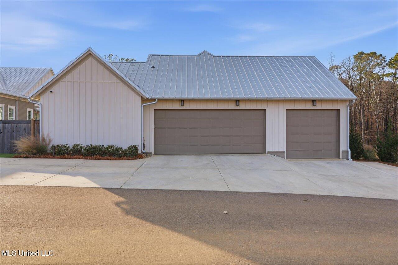 146 West Florida Boulevard Madison, MS 39110 - Photo 44 of 49 55-146 W Florida Blvd _ Home Tours MS