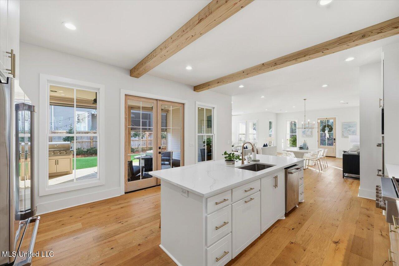 146 West Florida Boulevard Madison, MS 39110 - Photo 7 of 49 15-146 W Florida Blvd _ Home Tours MS