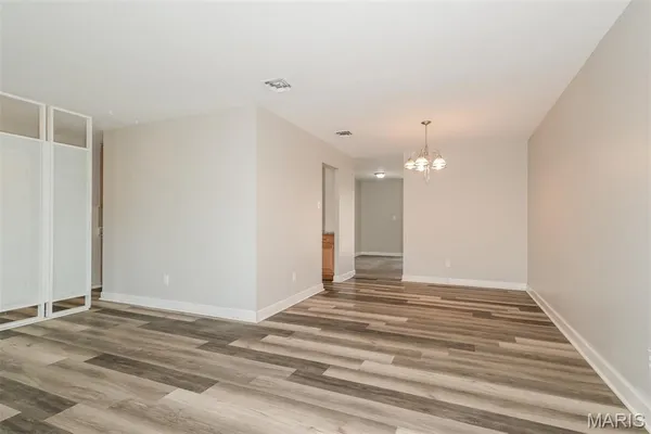 $208,600 | 660 Brookstone Drive, Florissant, MO 63033