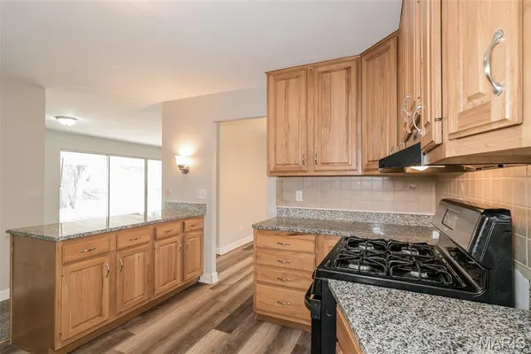 $208,600 | 660 Brookstone Drive, Florissant, MO 63033