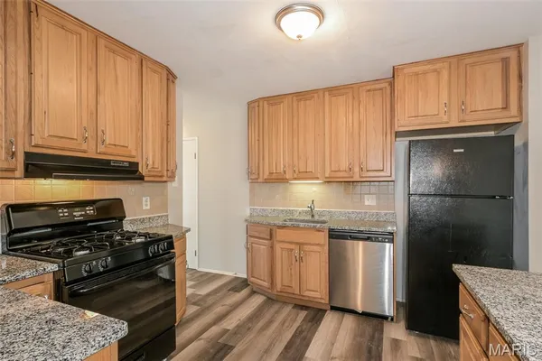 $208,600 | 660 Brookstone Drive, Florissant, MO 63033