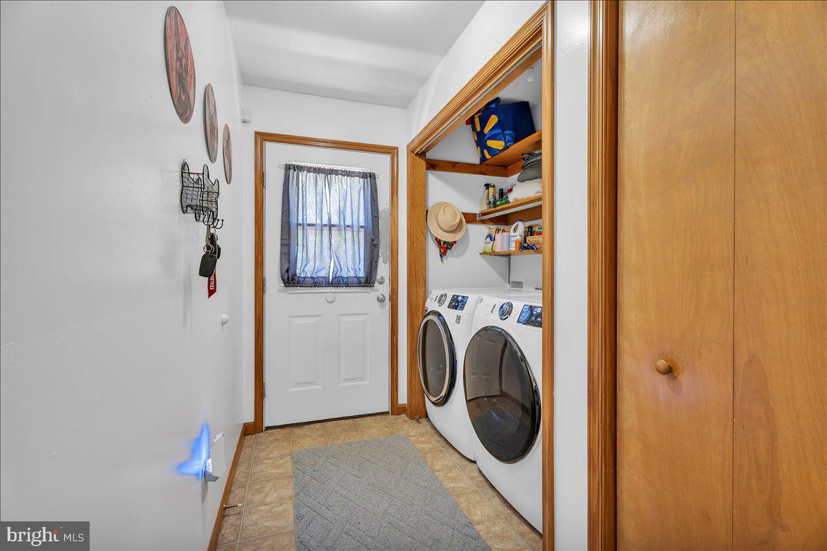 195 Carlisle Place Road Leesburg, NJ 08327 - Photo 22 of 49 First Floor Laundry