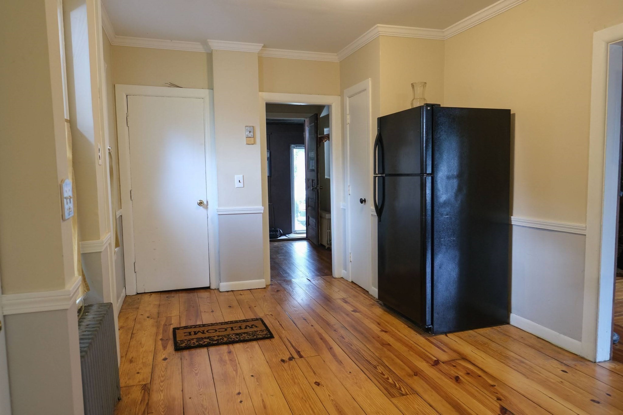 103 Farnsworth Street Springfield, MA 01107 - Photo 5 of 23 Gallery Image 5