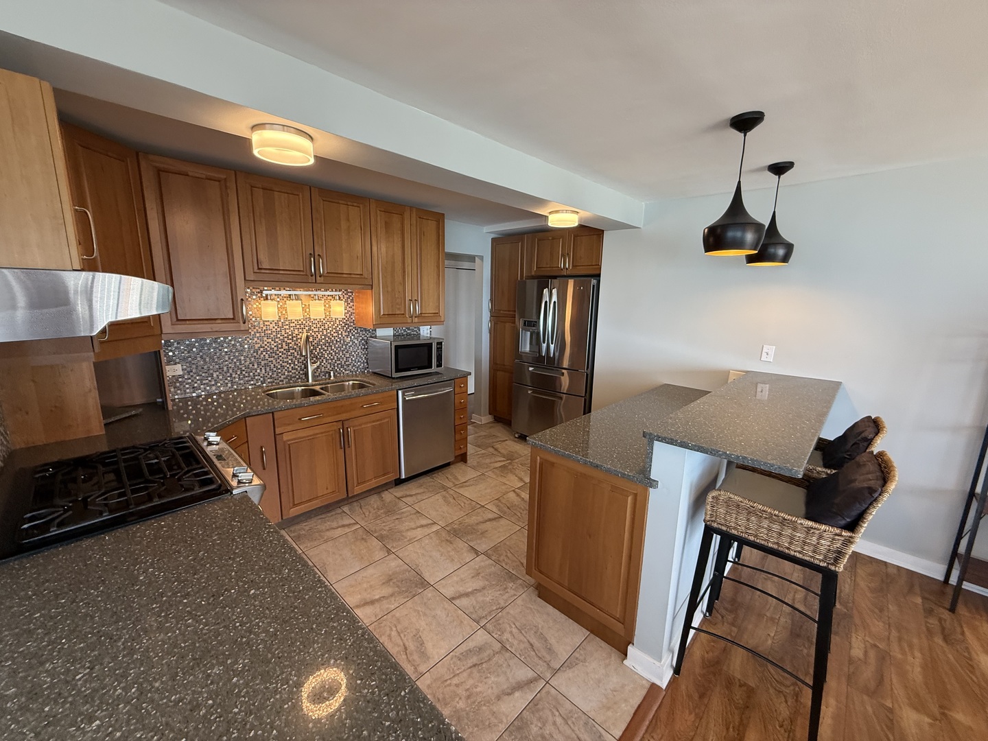 5801 North Sheridan Road, Unit 18C Chicago, IL 60660 - Photo 32 of 37 Gallery Image 32