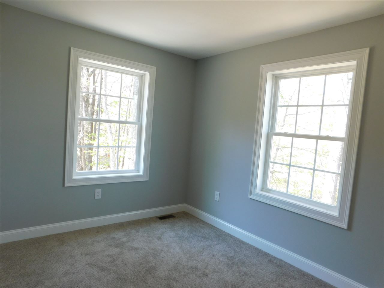16 Stark Road Derry, NH 03038 - Photo 22 of 24 Gallery Image 22