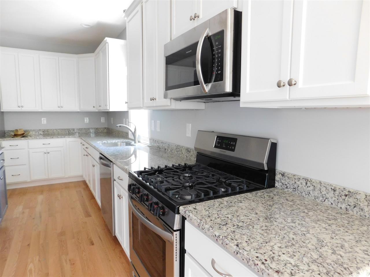 16 Stark Road Derry, NH 03038 - Photo 8 of 24 Gallery Image 8