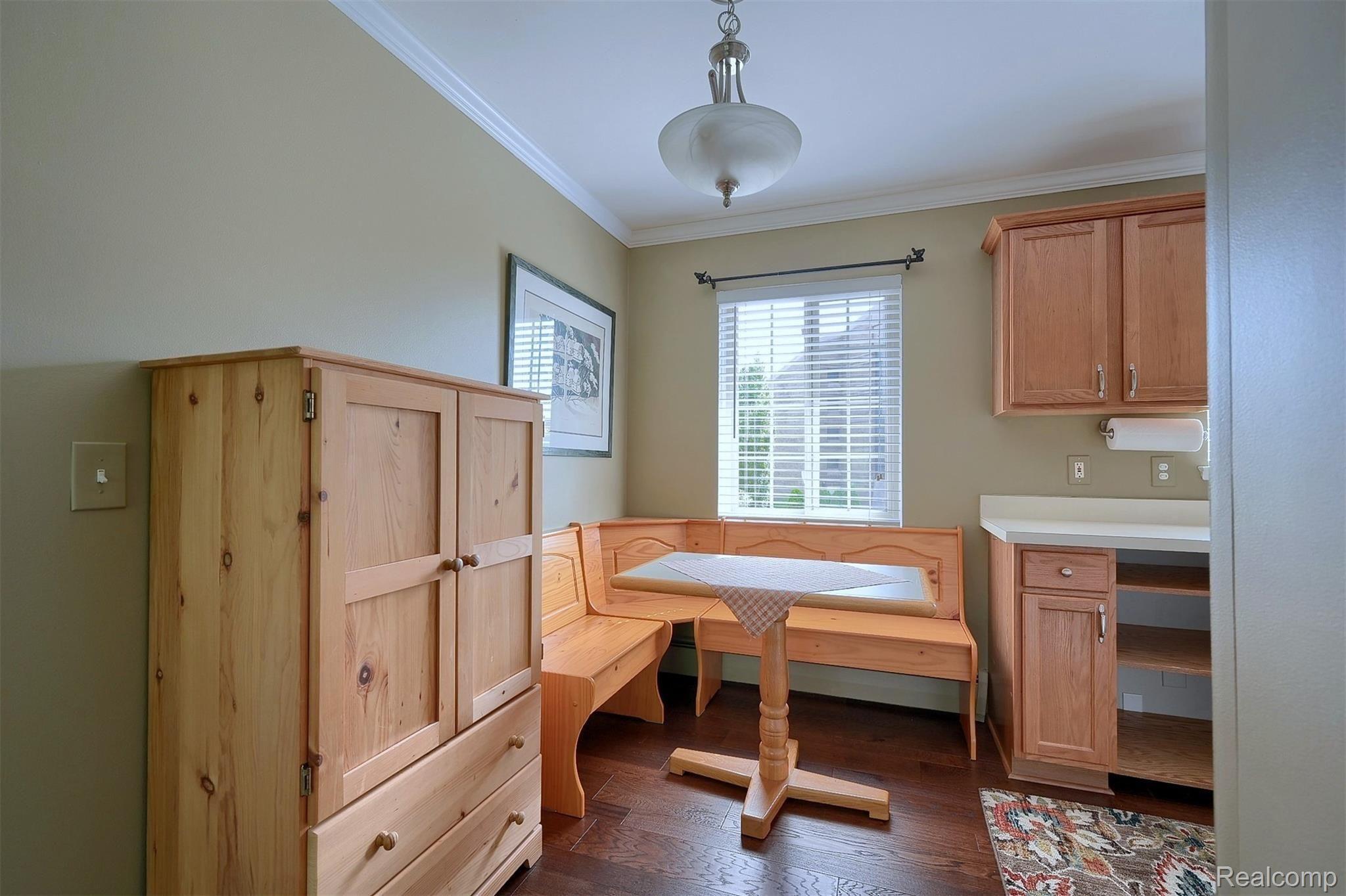 500 Romeo Road, Unit 121 Rochester, MI 48307 - Photo 10 of 19 13-Breakfast-Nook.jpg