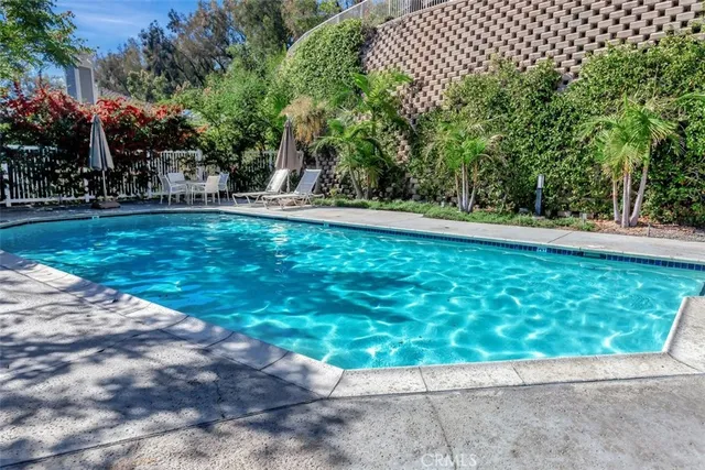 $875,000 | 102 Santa Rosa Court, Laguna Beach, CA 92651