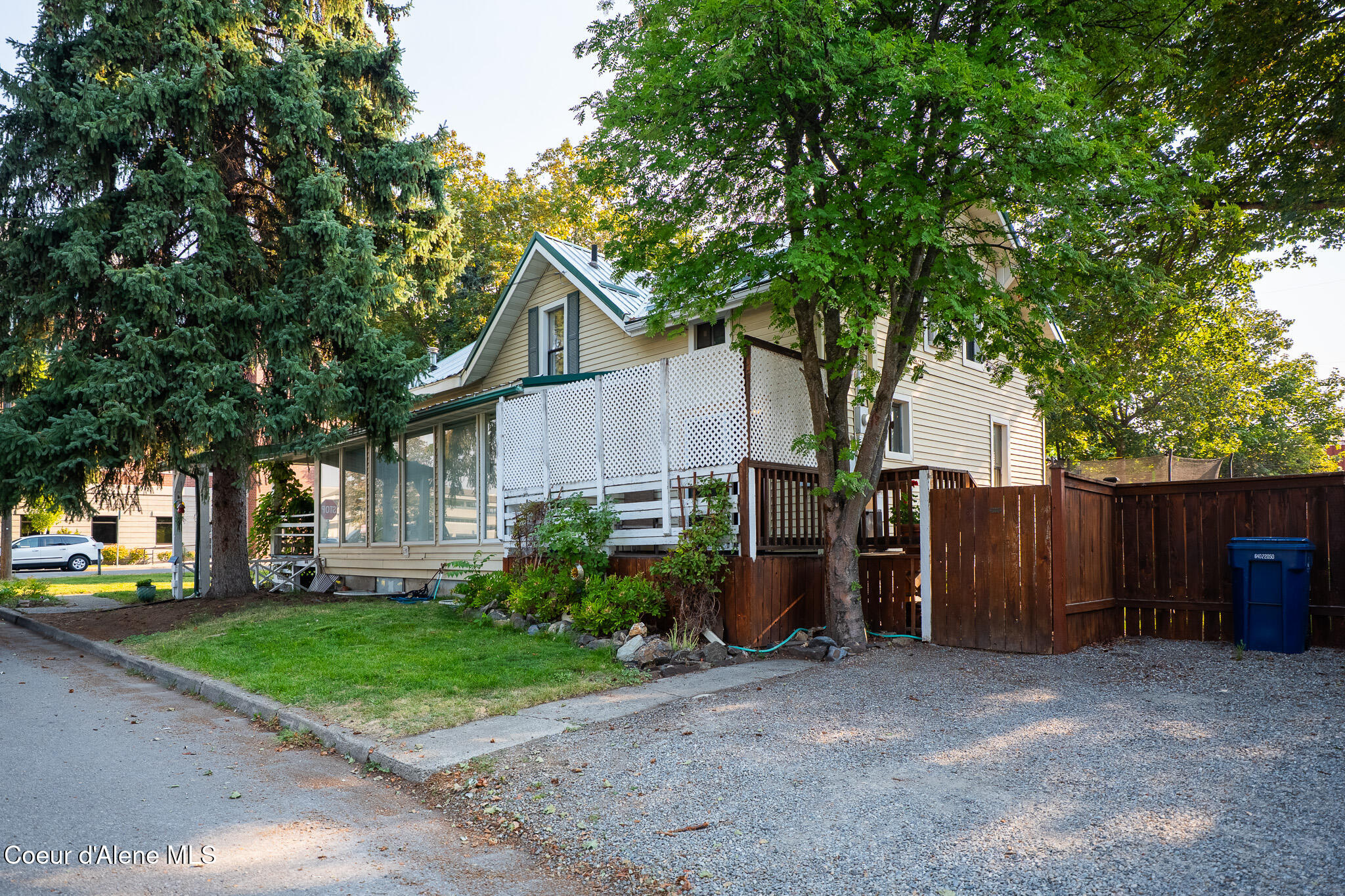 610 Emma Avenue Coeur D'Alene, ID 83814 - Photo 10 of 31 P1052532-HDR