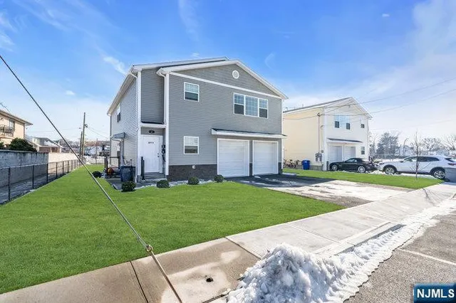 $3,825 | 2 Rossi Court, Unit 2, South Hackensack, NJ 07606