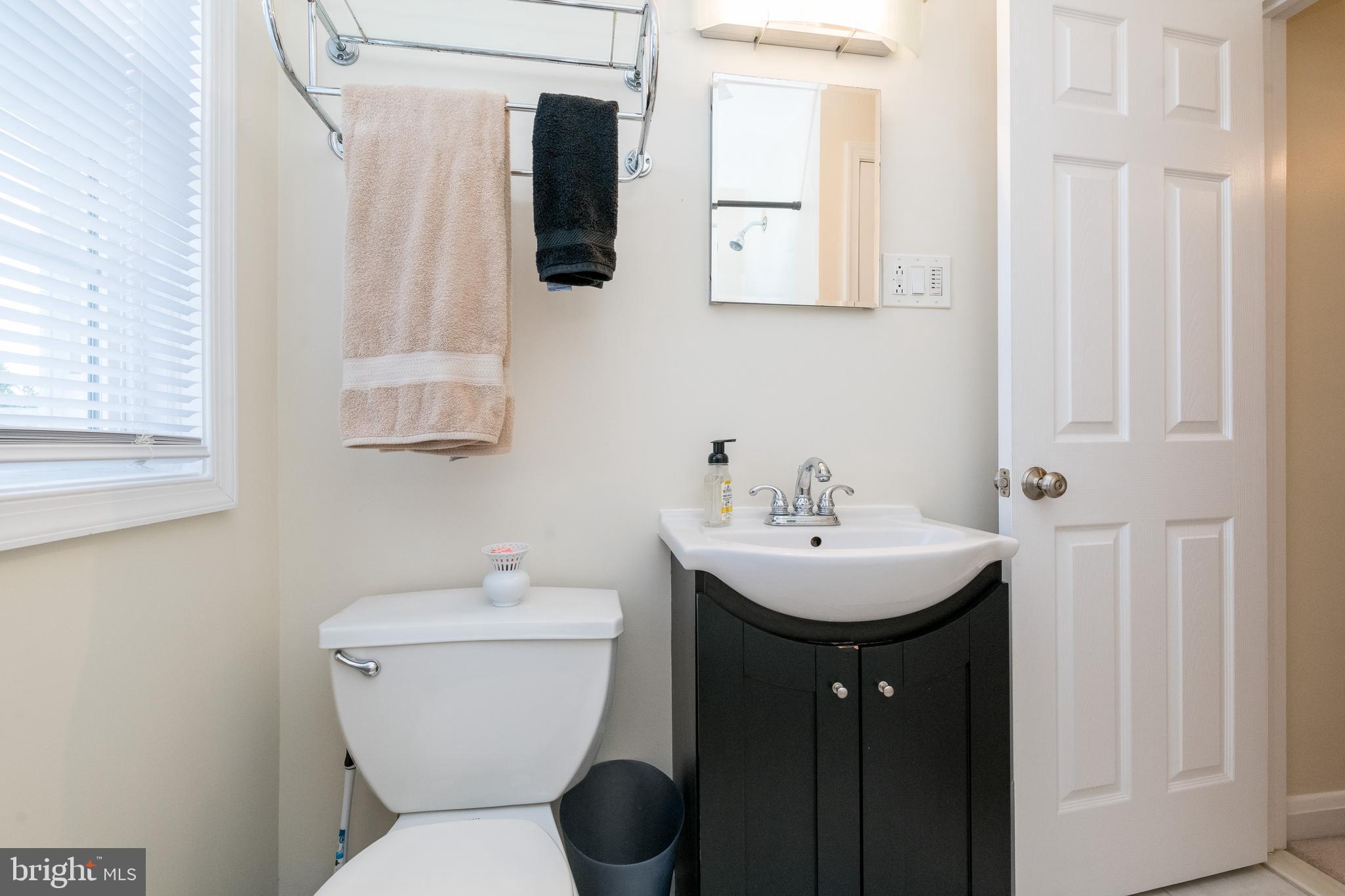 1662 Thetford Road Baltimore, MD 21286 - Photo 17 of 28 Gallery Image 17