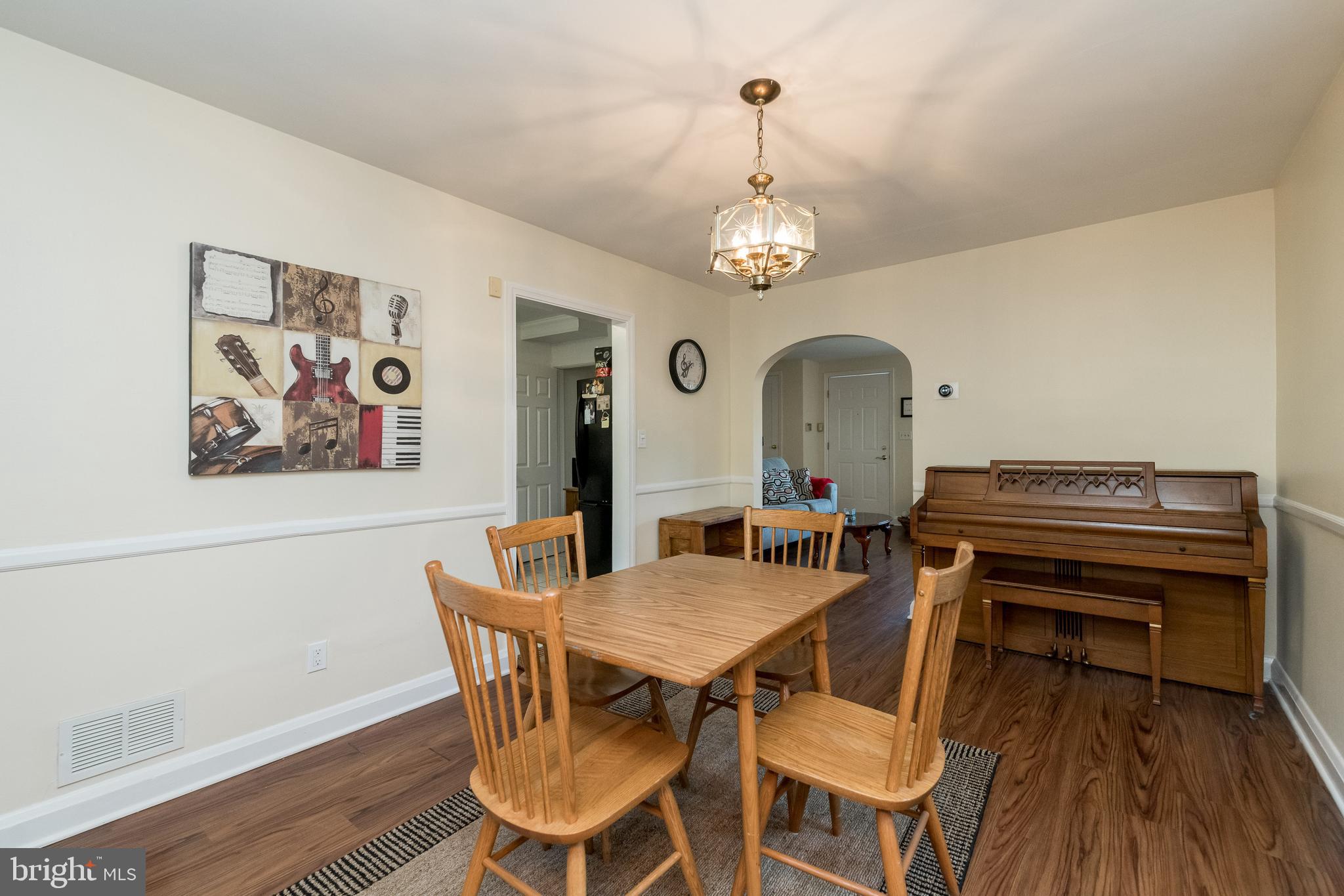 1662 Thetford Road Baltimore, MD 21286 - Photo 9 of 28 Gallery Image 9