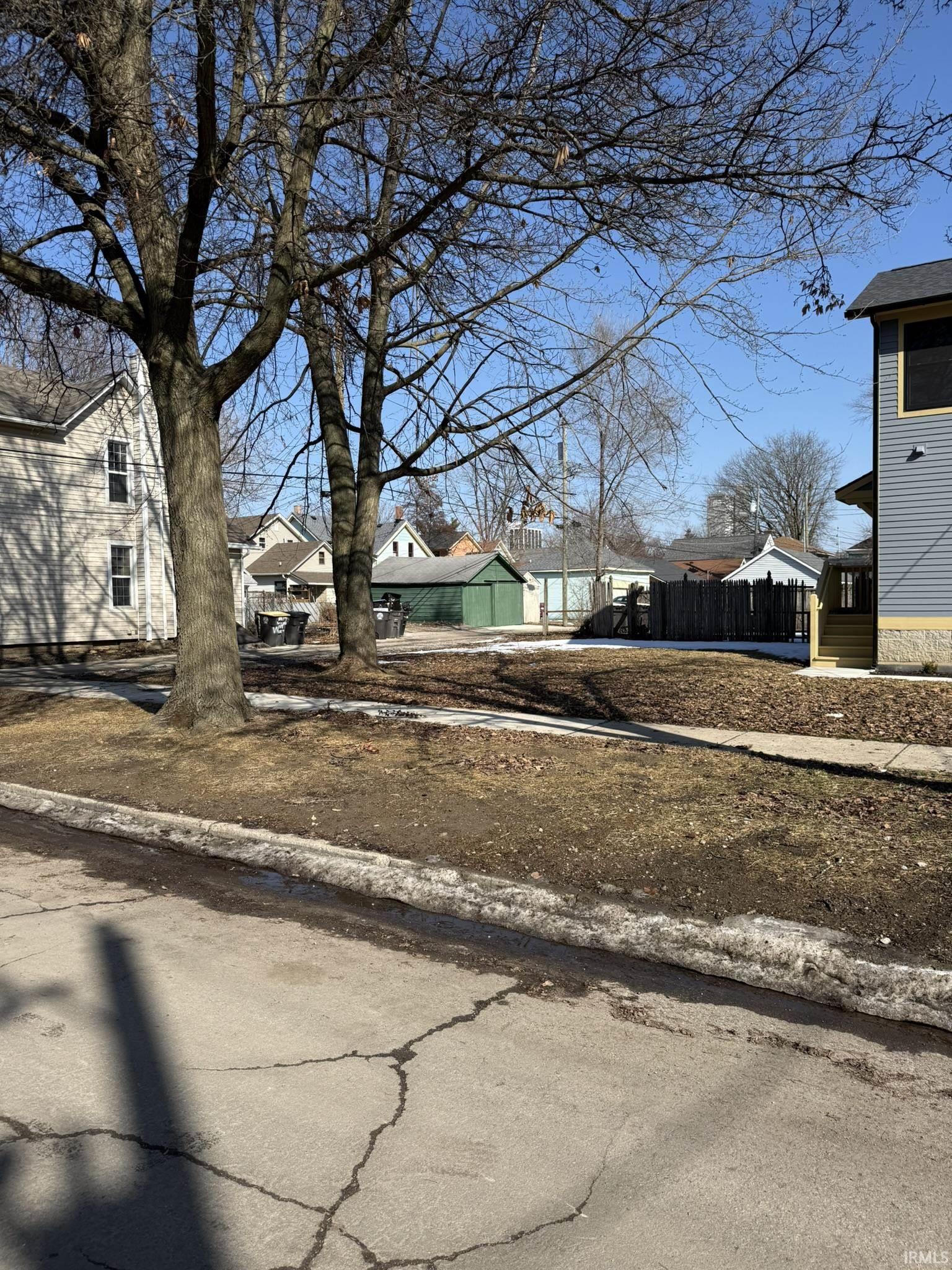 1215 Jackson Street Fort Wayne, IN 46802 - Photo 2 of 2