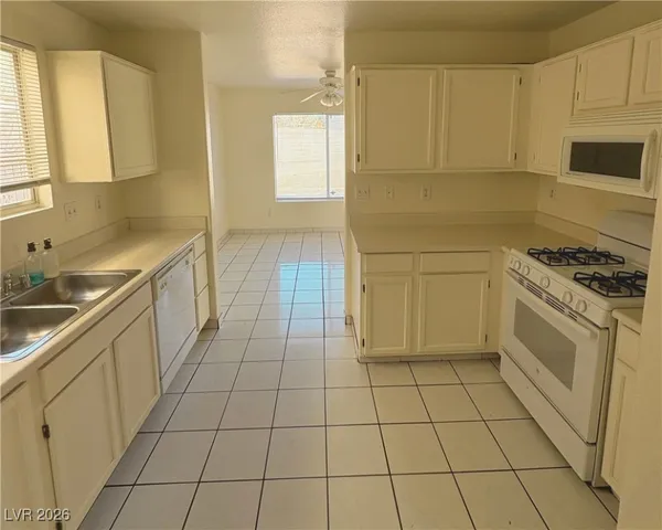 $1,650 | 4548 Aviation Street, Las Vegas, NV 89115