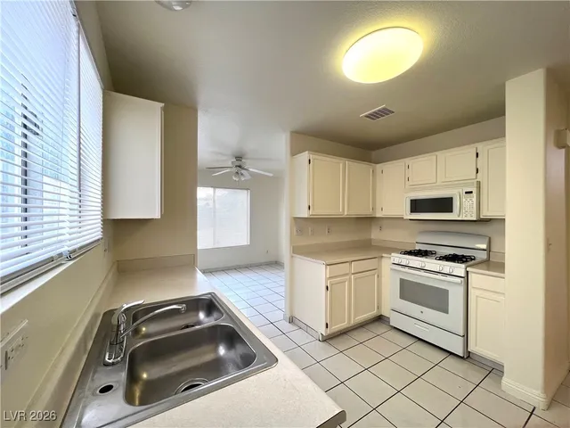 $1,650 | 4548 Aviation Street, Las Vegas, NV 89115
