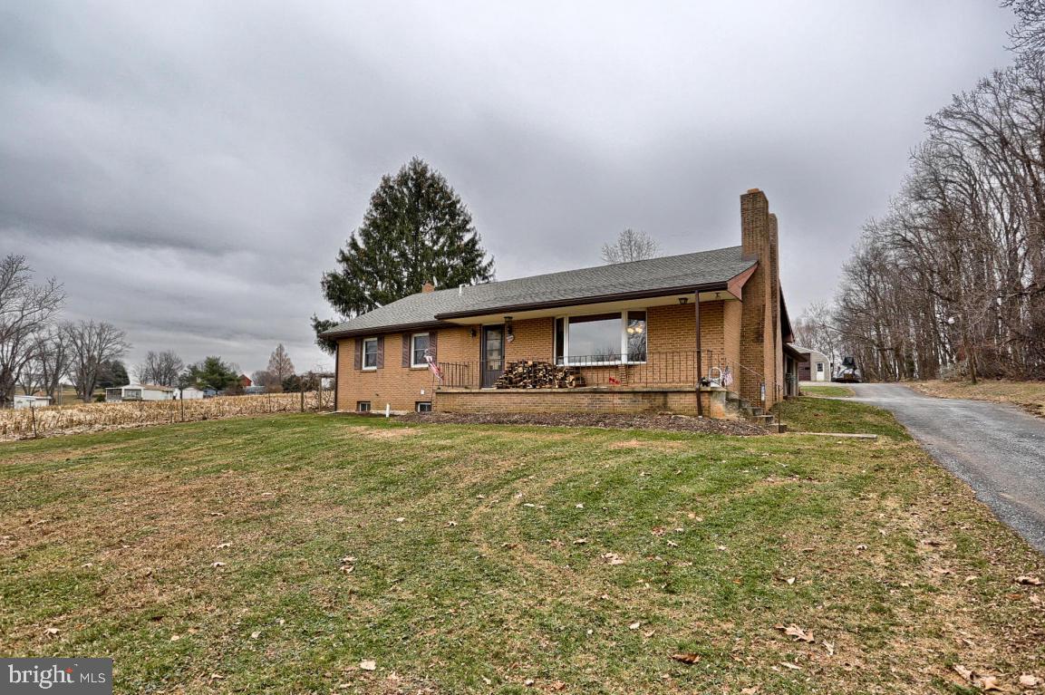 132 Frogtown Road Pequea, PA 17565 - Photo 4 of 40