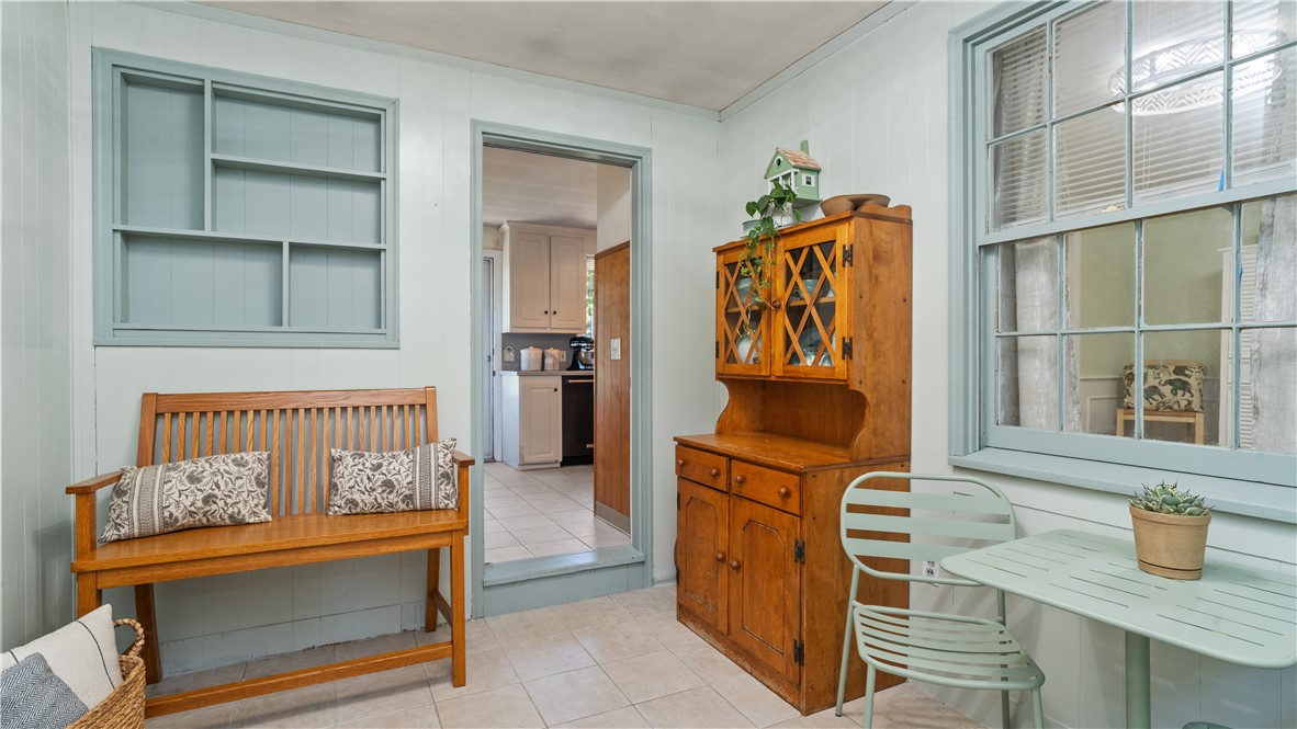 66 Oakdale Road North Kingstown, RI 02852 - Photo 5 of 45