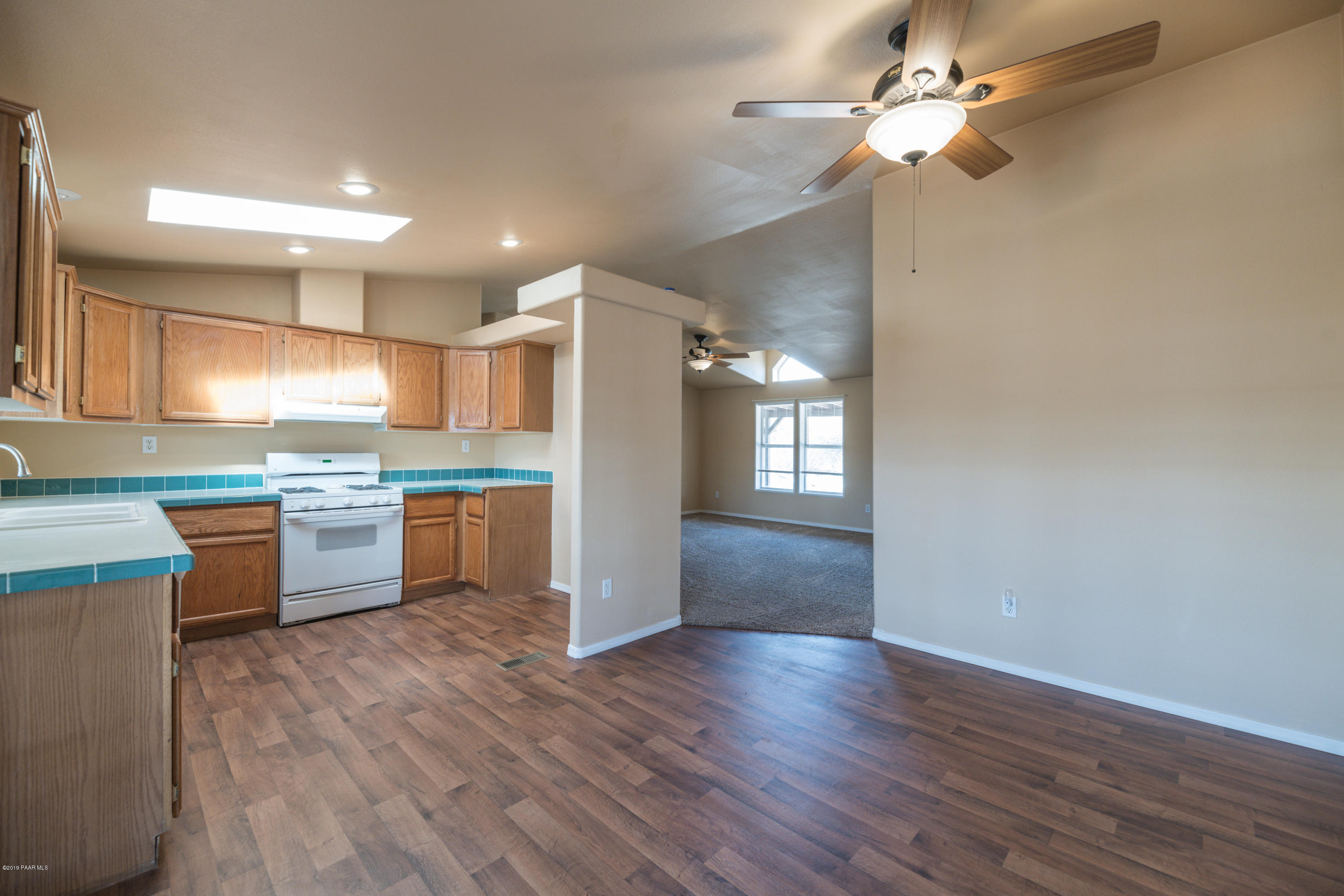 680 North Ambassador Road Dewey, AZ 86327 - Photo 11 of 46 Kitchen