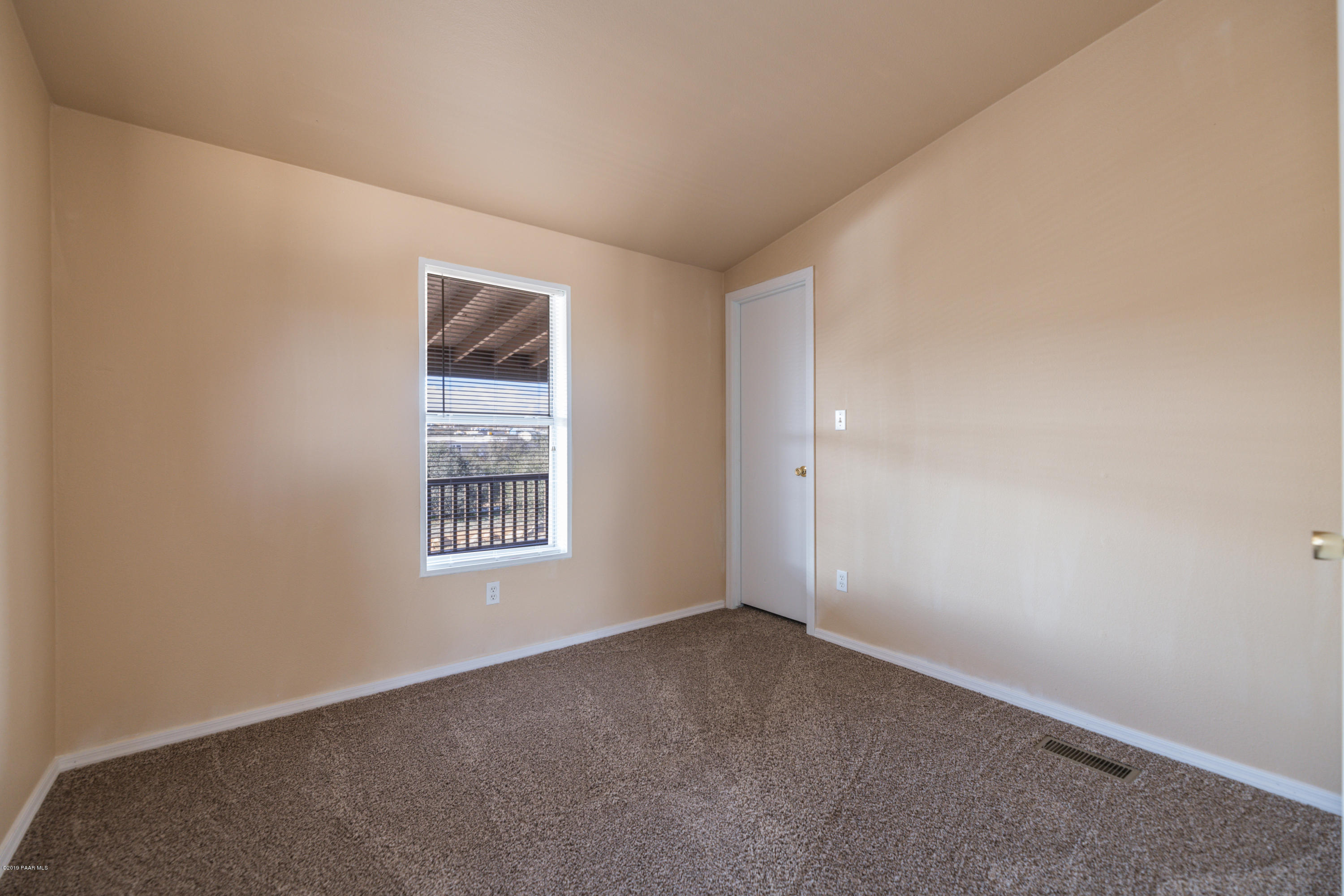 680 North Ambassador Road Dewey, AZ 86327 - Photo 17 of 46 Bedroom
