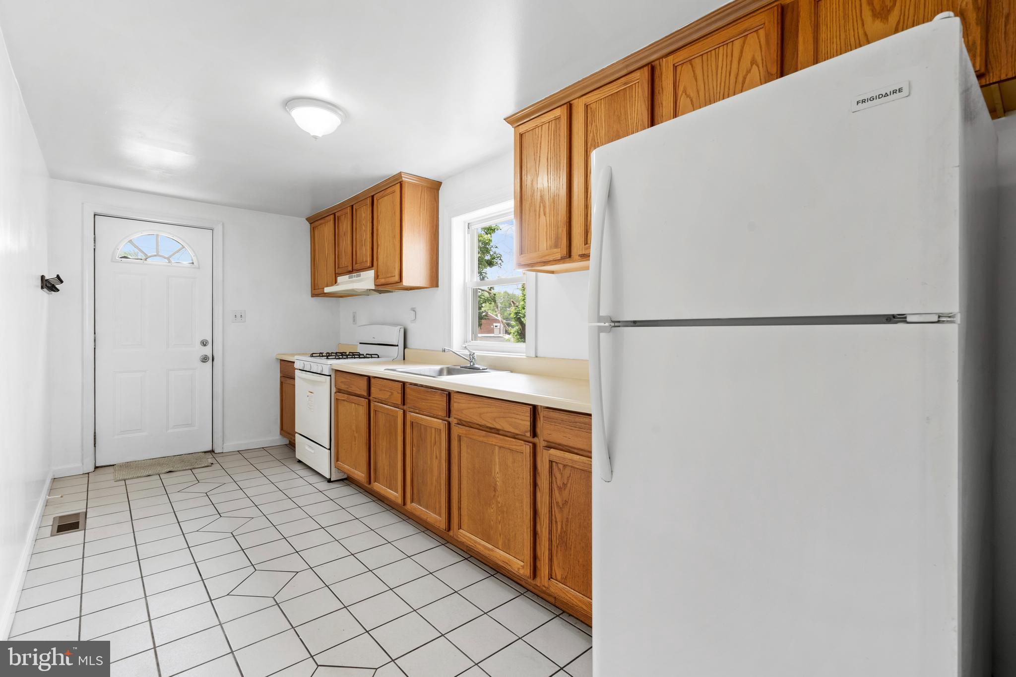 103 9th Street Brookhaven, PA 19015 - Photo 10 of 28