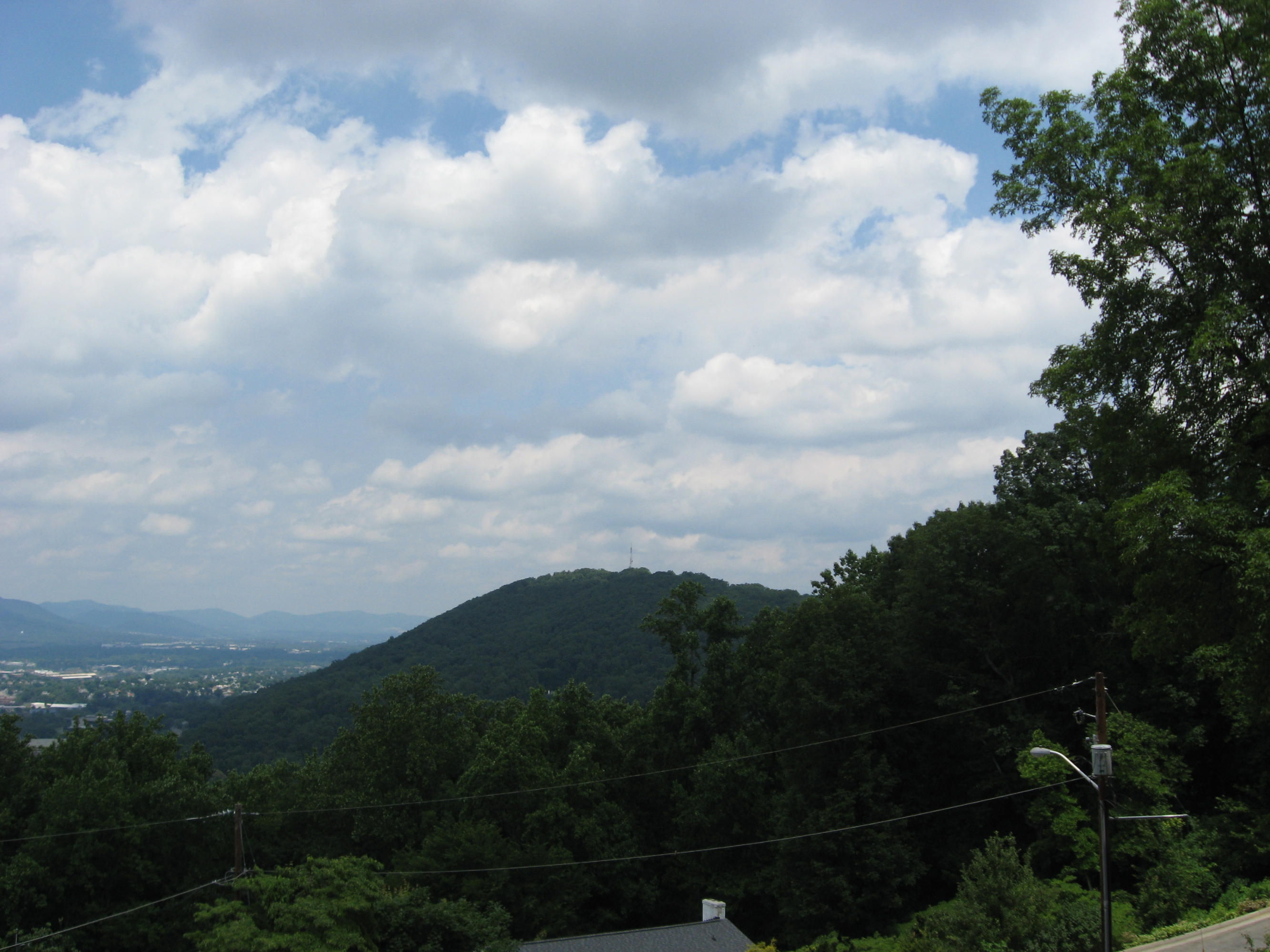 3016 Lockridge Road Southwest Roanoke, VA 24014 - Photo 34 of 42 IMG_0679