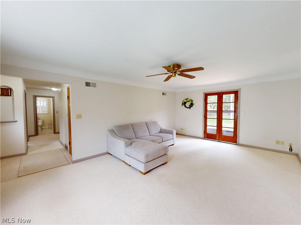 8249 Broadmoor Road Mentor, OH 44060 - Photo 6 of 30