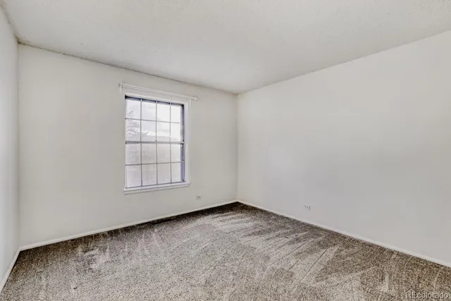 $2,400 | 2301 East Fremont Avenue, Unit X02, Centennial, CO 80122