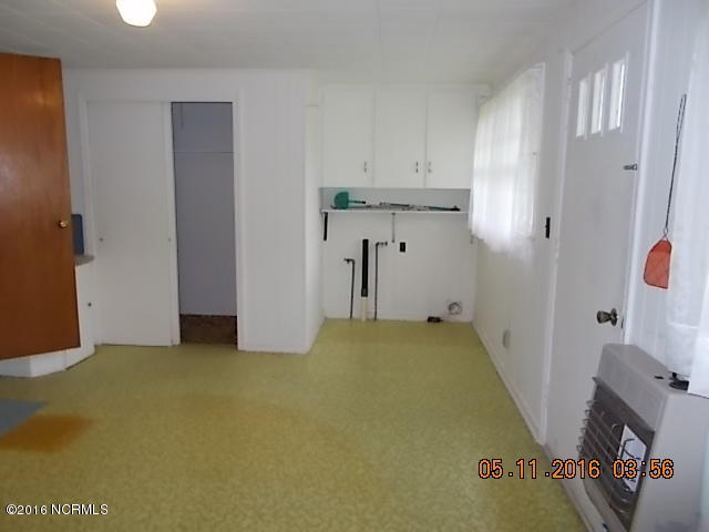 1921 Pauls Path Road Kinston, NC 28504 - Photo 8 of 10 010