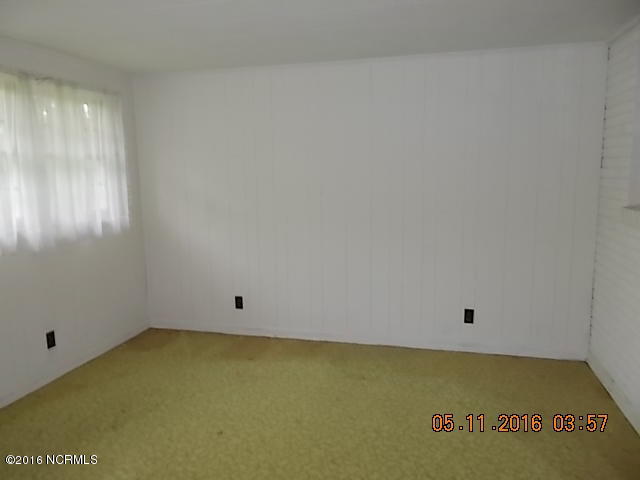 1921 Pauls Path Road Kinston, NC 28504 - Photo 9 of 10 011
