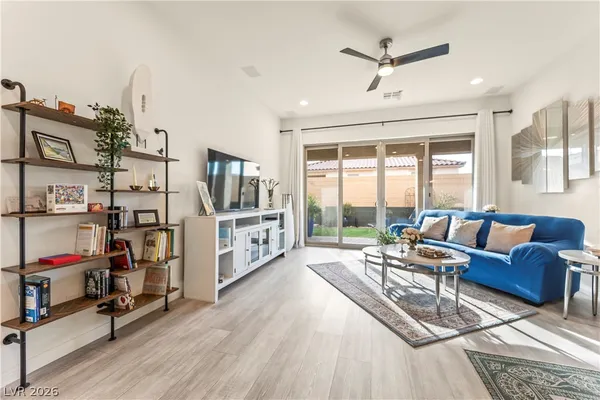 $530,000 | 6033 Bugsy Street, North Las Vegas, NV 89081