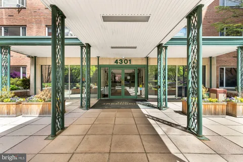 $195,000 | 4301 Massachusetts Avenue Northwest, Unit 4001, Washington, DC 20016