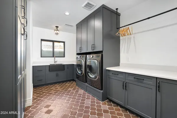 $3,250,000 | 2421 East Montebello Avenue, Phoenix, AZ 85016