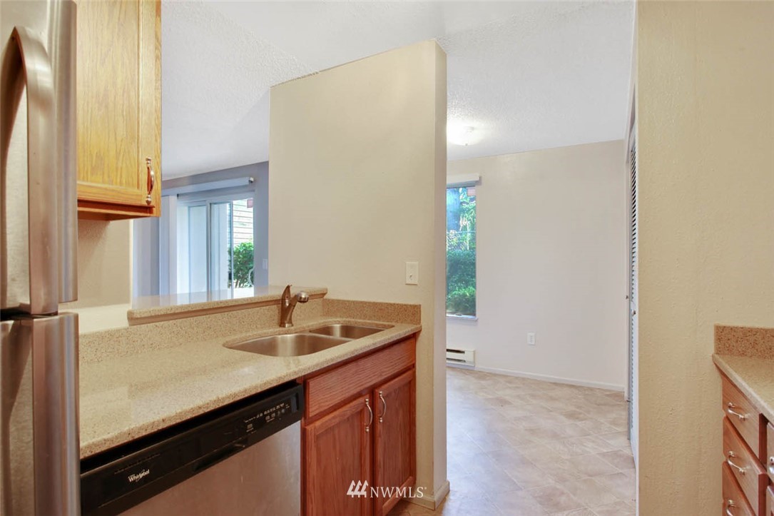 17512 149th Avenue Southeast, Unit F3 Renton, WA 98058 - Photo 11 of 22 Gallery Image 11