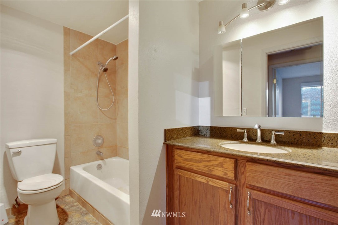 17512 149th Avenue Southeast, Unit F3 Renton, WA 98058 - Photo 16 of 22 Gallery Image 16