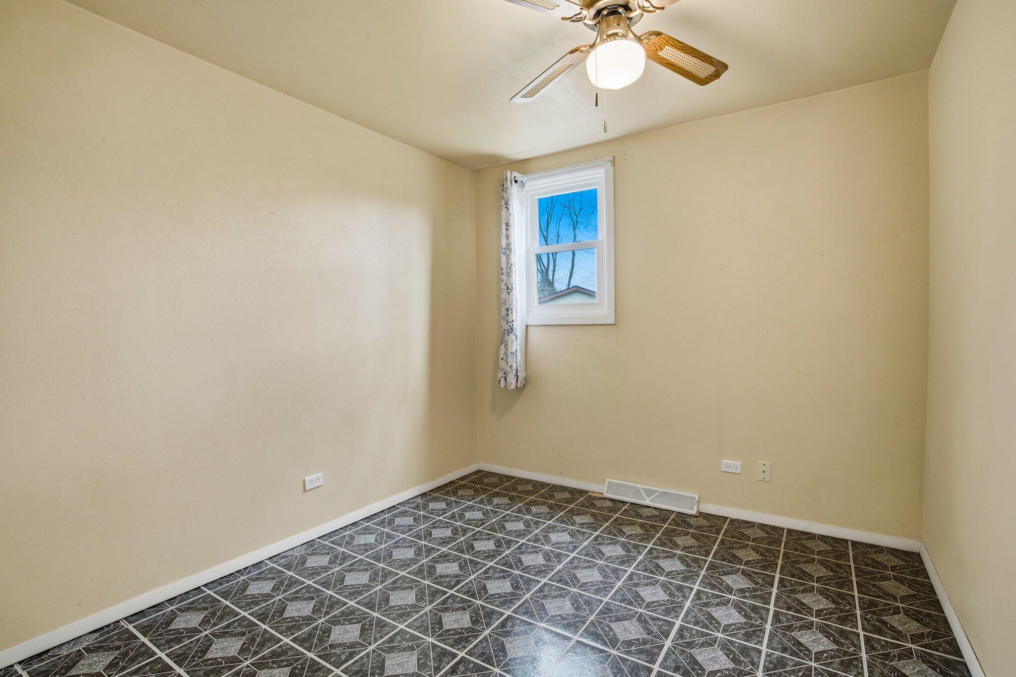 11108 82nd Street Pleasant Prairie, WI 53158 - Photo 21 of 35 Bedroom