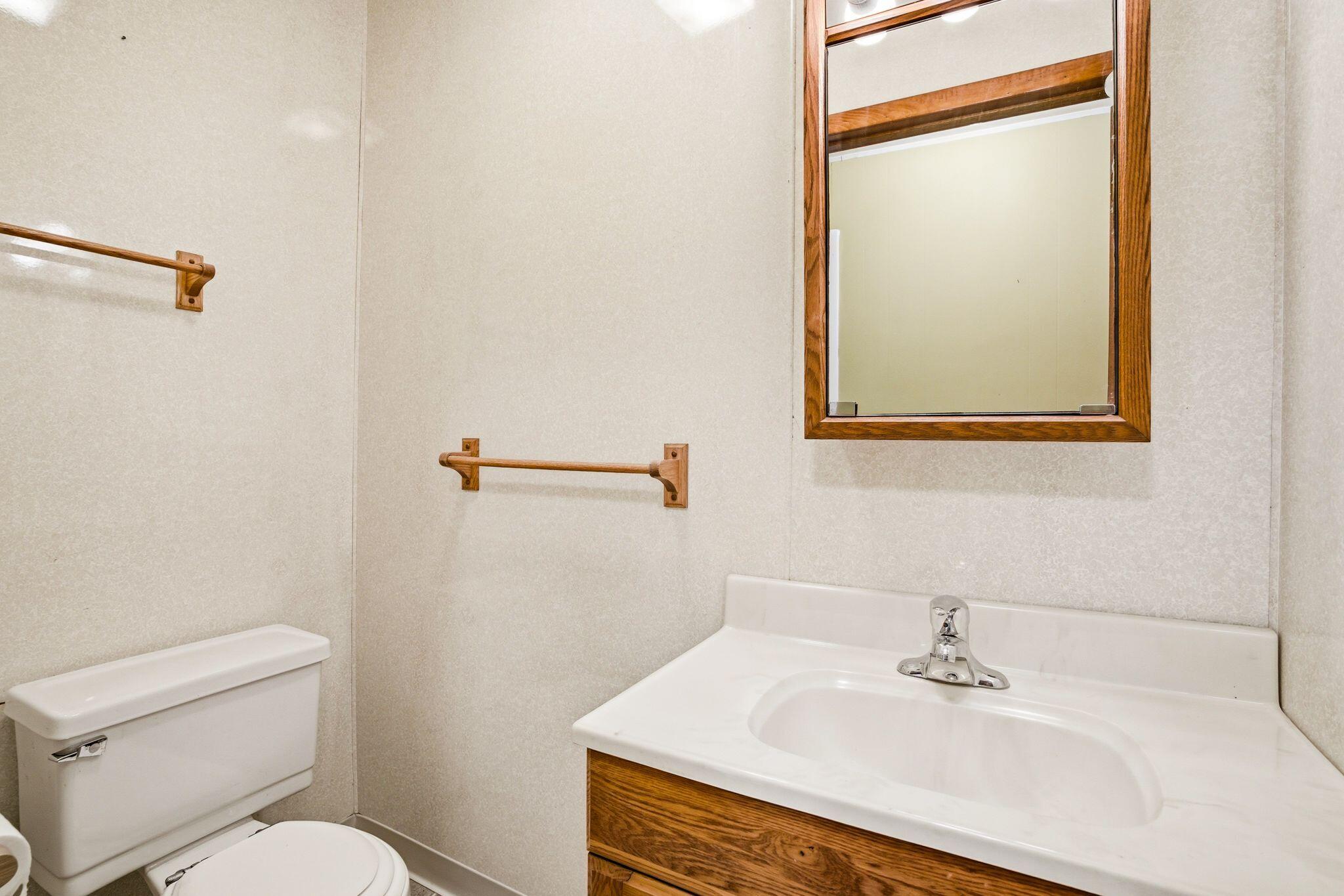 11108 82nd Street Pleasant Prairie, WI 53158 - Photo 22 of 35 Bathroom