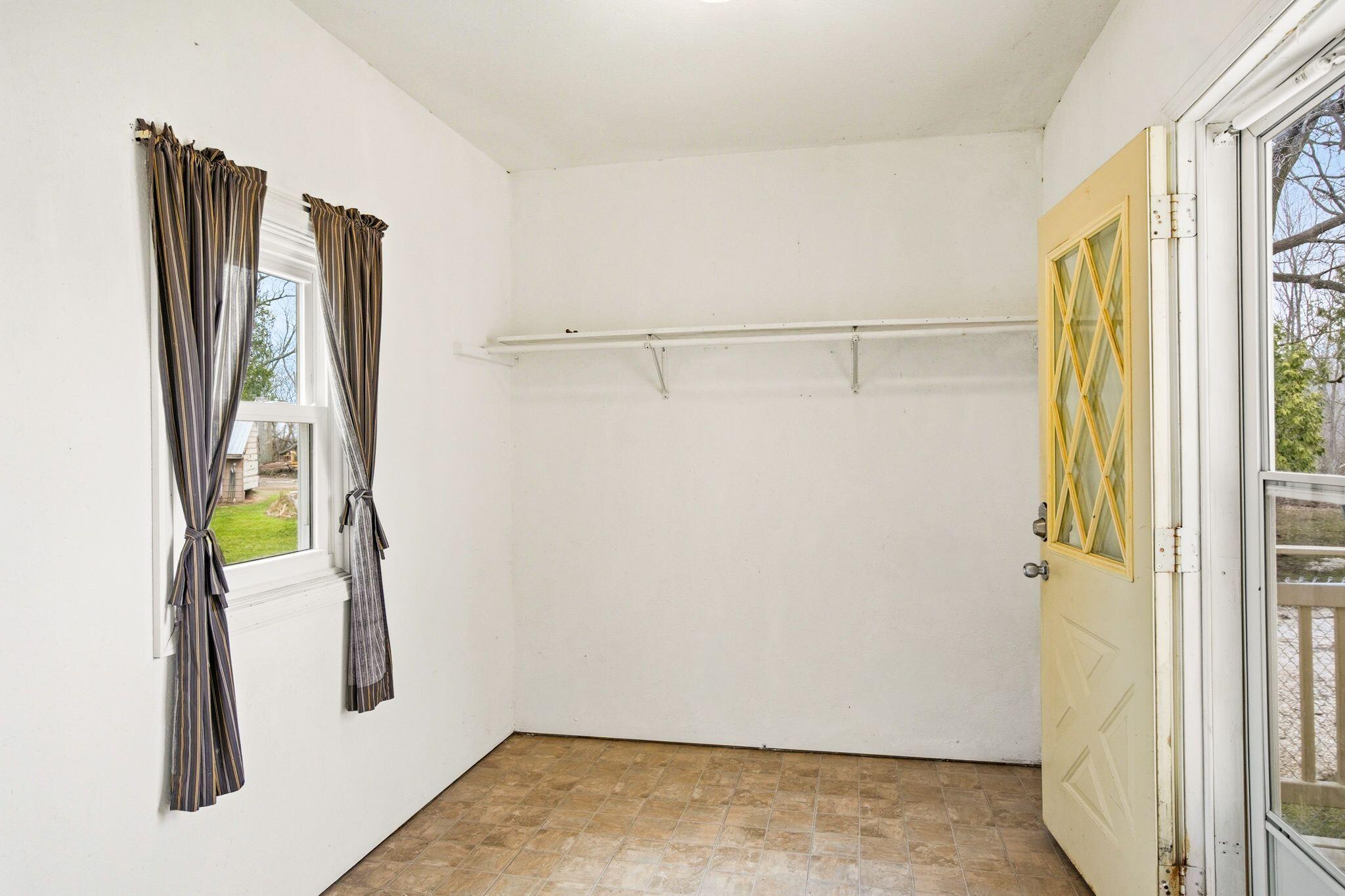 11108 82nd Street Pleasant Prairie, WI 53158 - Photo 23 of 35 Mudroom