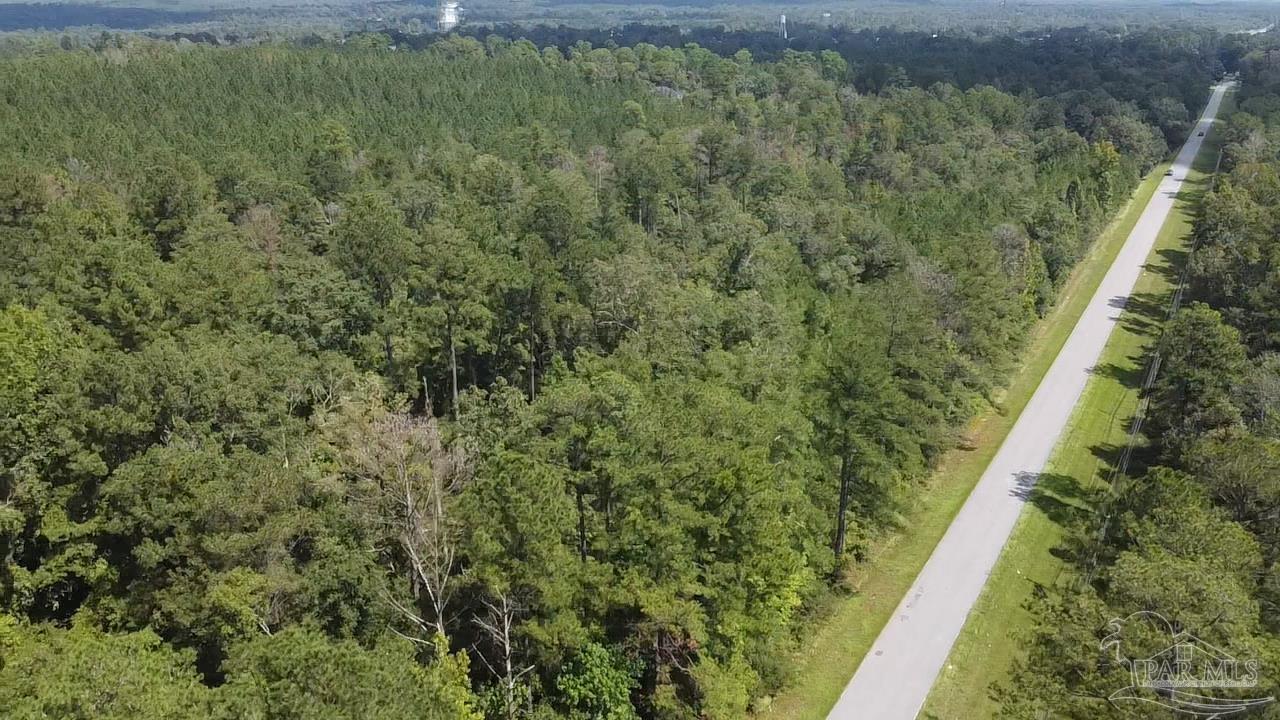 400 West State Line Road Century, FL 32535 - Photo 3 of 10