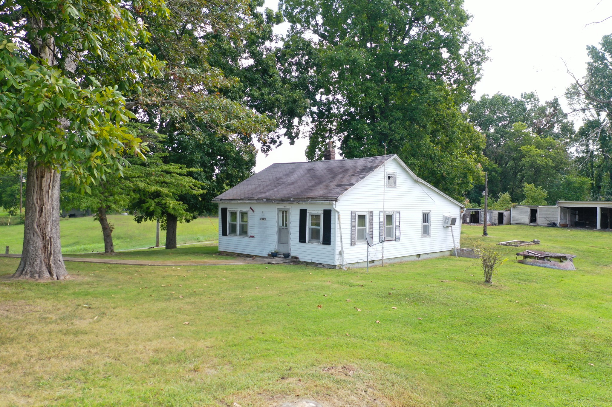 5345 Butler Road Hopkinsville, KY 42240 - Photo 29 of 55 Gallery Image 29