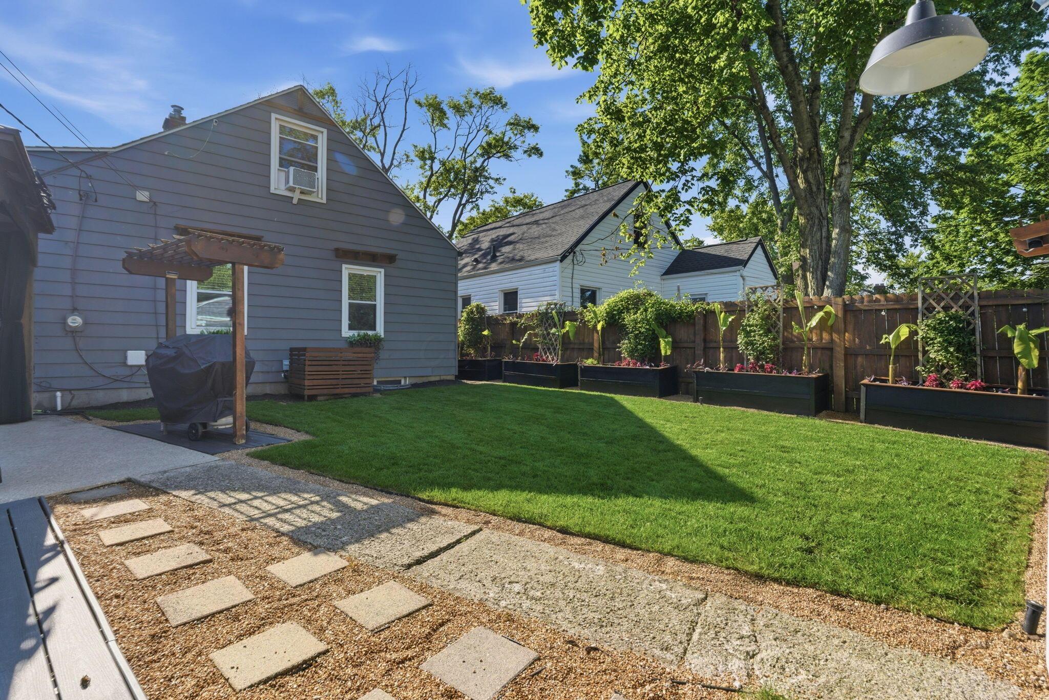 767 South Chesterfield Road Columbus, OH 43209 - Photo 39 of 65