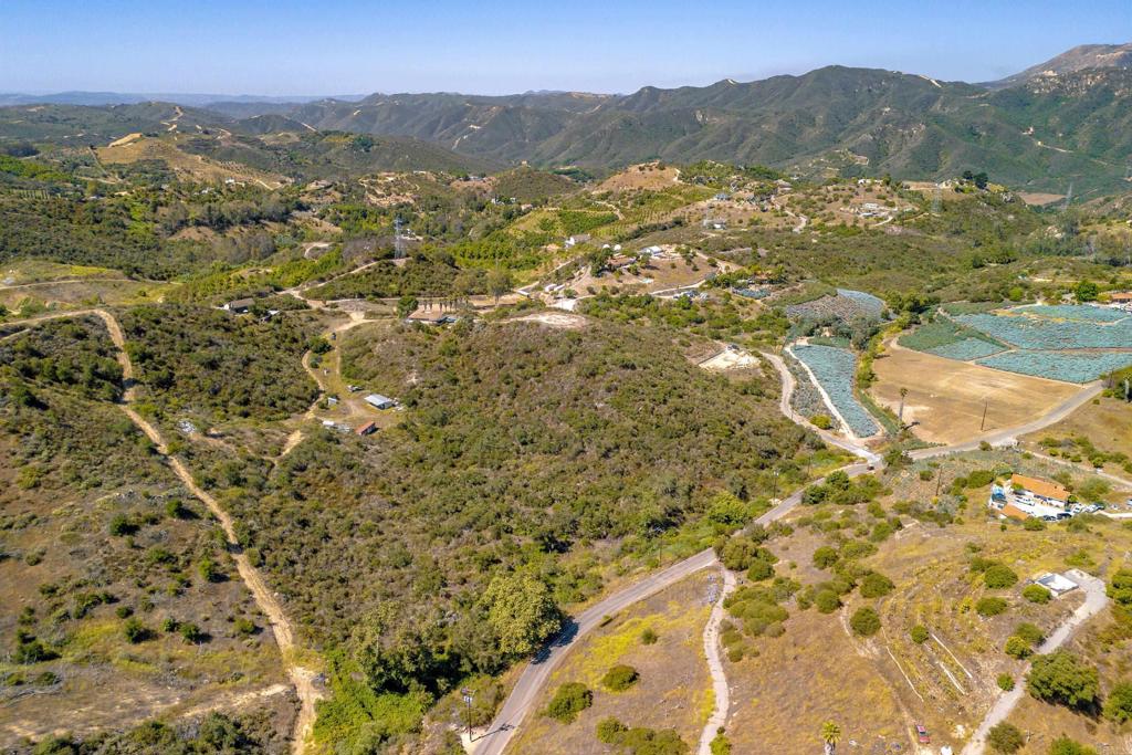 27 Daily Road Fallbrook, CA 92028 - Photo 22 of 34