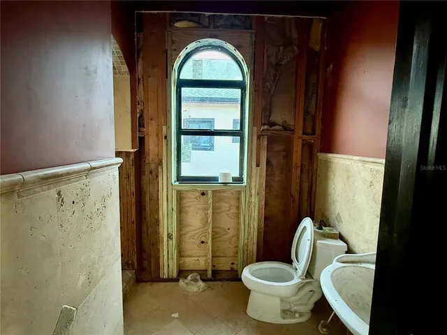 $2,195,000 | 11320 6th Street East, Treasure Island, FL 33706