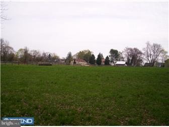 155 Warwick Road Elverson, PA 19520 - Photo 17 of 20 View in Back