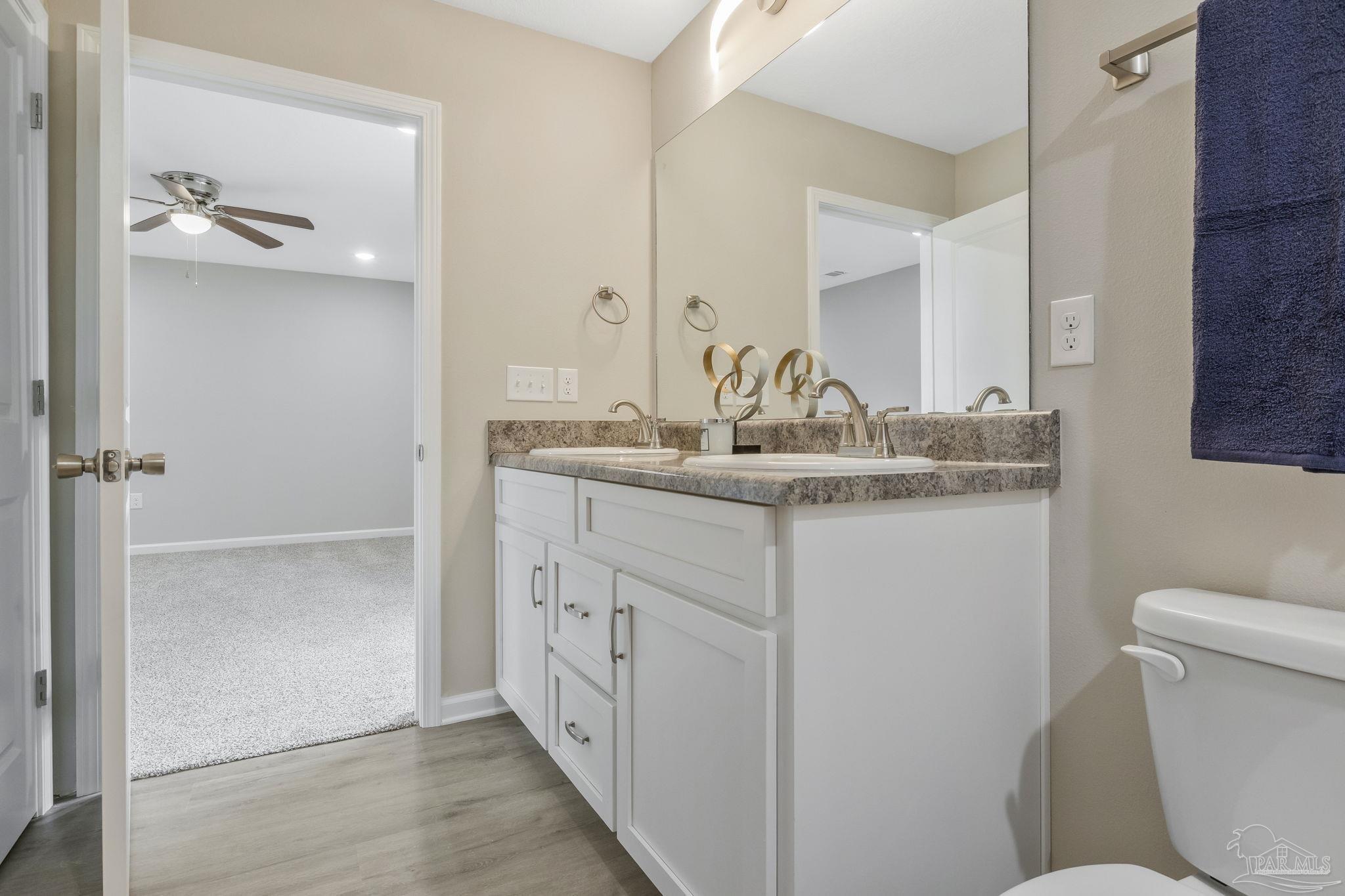 5597 Riviera Drive Milton, FL 32583 - Photo 22 of 47