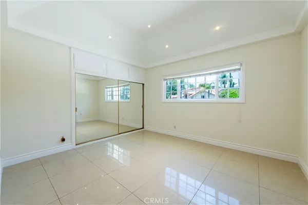 $9,250 | 16379 Meadow Ridge Road West, Encino, CA 91436